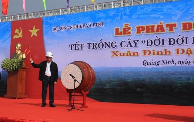 President Tran Dai Quang launches tree planting festival in Quang Ninh - ảnh 1